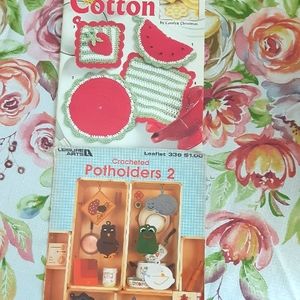 Crochet potholder patterns leaflets